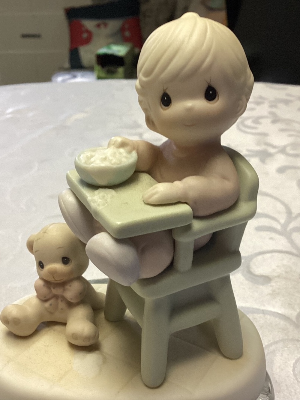 Precious moments BABYS FIRST MEAL. also cute box too VINTAGE
